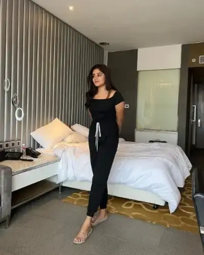 Call Girls Varanasi Cash On Delivery